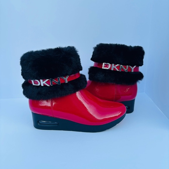 DKNY Women's Abri Red Faux Fur/ Suede Ankle Booties Wedges 7M - Picture 1 of 5